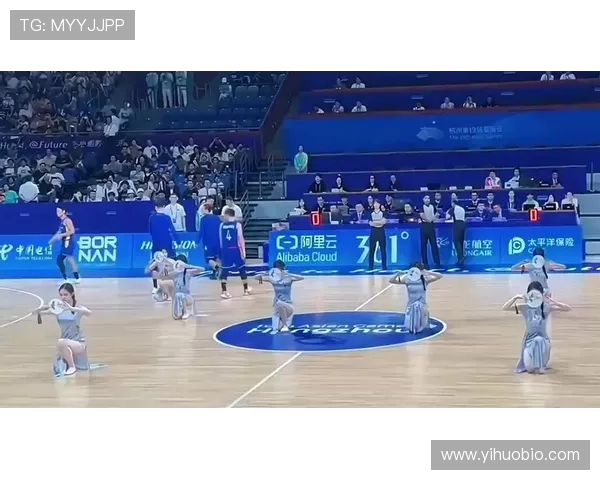 杭州攀岩队在世界街舞大赛中以81分稳居积分榜首位